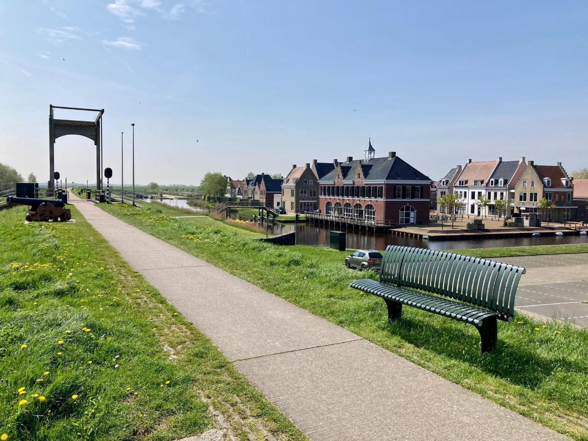 "Heleen" 6 Pers, Lauwersmeer Waterfront, Full Equipped And Modern Anjum Exterior foto